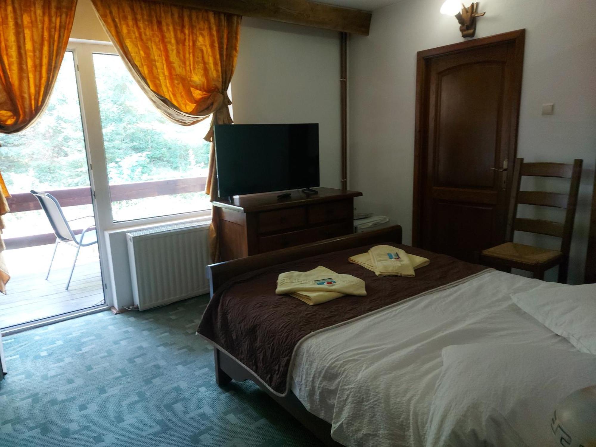 Pensiunea Casa Noastra Arieşeni Exteriör bild