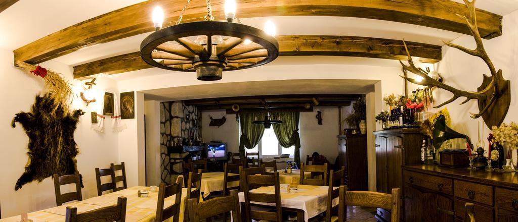 Pensiunea Casa Noastra Arieşeni Exteriör bild